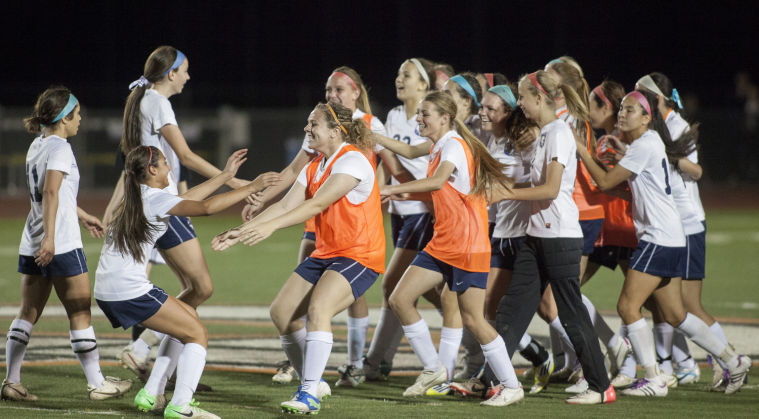 Soccer: DV vs Highland