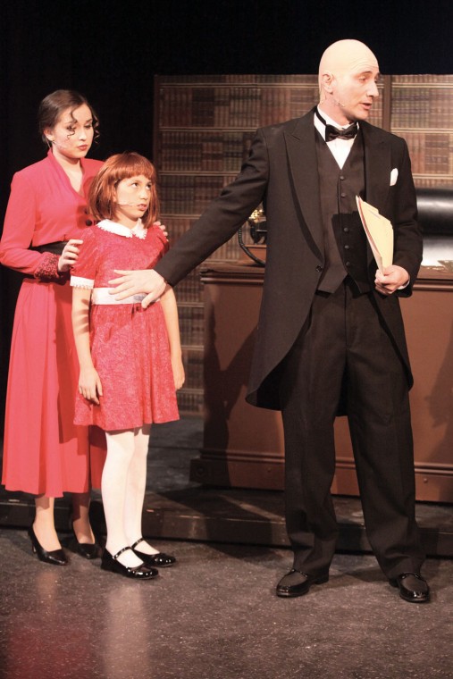 afn.030411.arts.ANNIE2.jpg