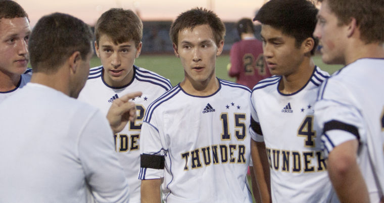 Soccer: DV vs San Luis