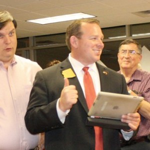 afn.110912.news.election2.ah.jpg