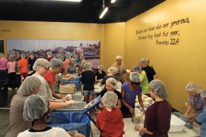 Kyrene Altadena Middle School packed meals for Feed My Starving 