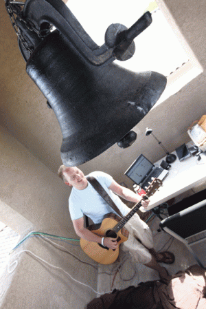 Youth pastor stays in bell tower to raise money for Mexico mission 