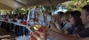 afn.102910.arts.winegetaway2.jpg
