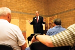 GOP forum introduces candidates to Ahwatukee voters 