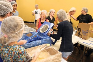 Kyrene Altadena Middle School packed meals for Feed My Starving 