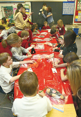 Sierra 1st-graders make beanie babies for preemies 