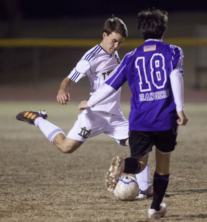 Soccer: DV vs Rincon