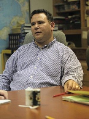 afn.090110.com.MPteacher4.jpg