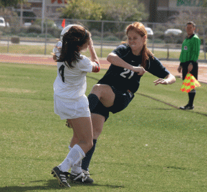 State Tournament : Desert Vista girls soccer defeats Hamilton, wins another playoff PK shootout 