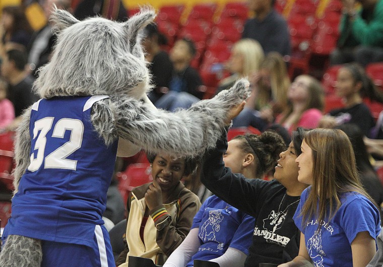 mlk.hoops.dw.01162012.002.JPG