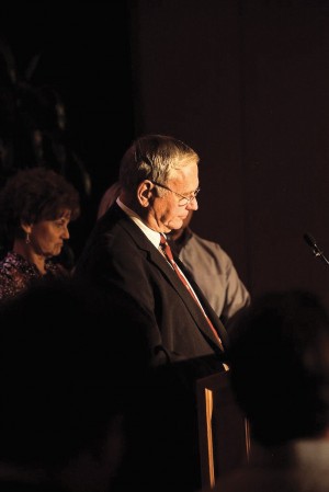afn.110510.news.electionHarry4.jpg