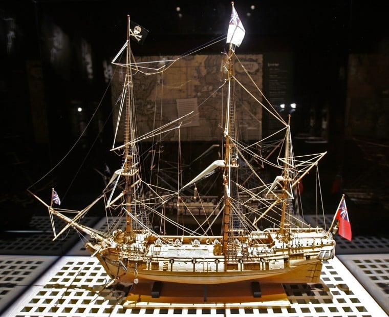 'Real Pirates' exhibit showcases recovered artifacts