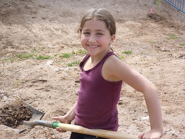 Discovery Garden: Outdoor learning at Esperanza 