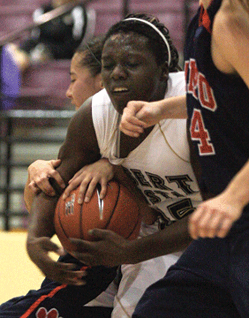 Desert Vista powers through to Nike tourney title