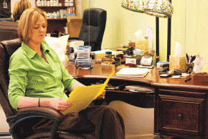 Ahwatukee holistic center offers alternatives in medicine 