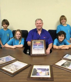 Arlen Sykes wins the Aerospace Education Excellence Award