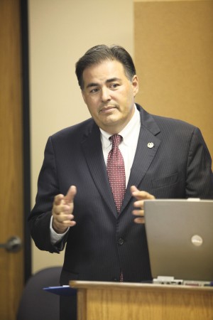 afn.102010.news.citymanager3.jpg