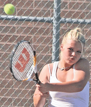 Freshman adjusts to tennis assignment 