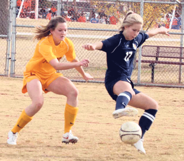 DV’s Rall uses speed at the right time and place for Thunder girls 