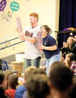 afn.021111.news.Reading4.jpg