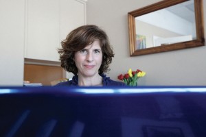 afn.030911.arts.author2.jpg