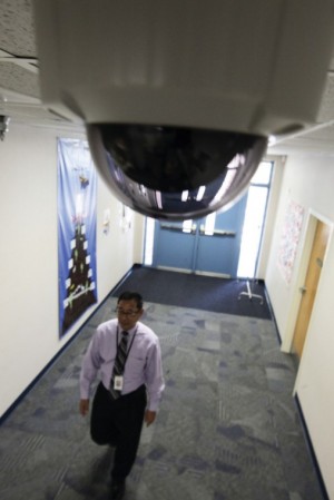 afn.081310.com.camera2.jpg