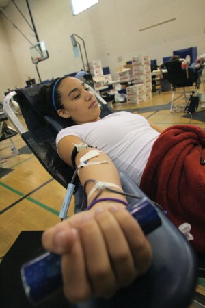 DV students donate blood 