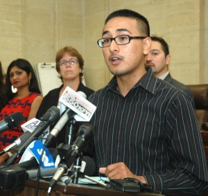 Obama's deferred prosecution program for illegal immigrants