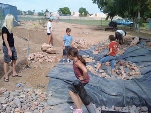 Discovery Garden: Outdoor learning at Esperanza 