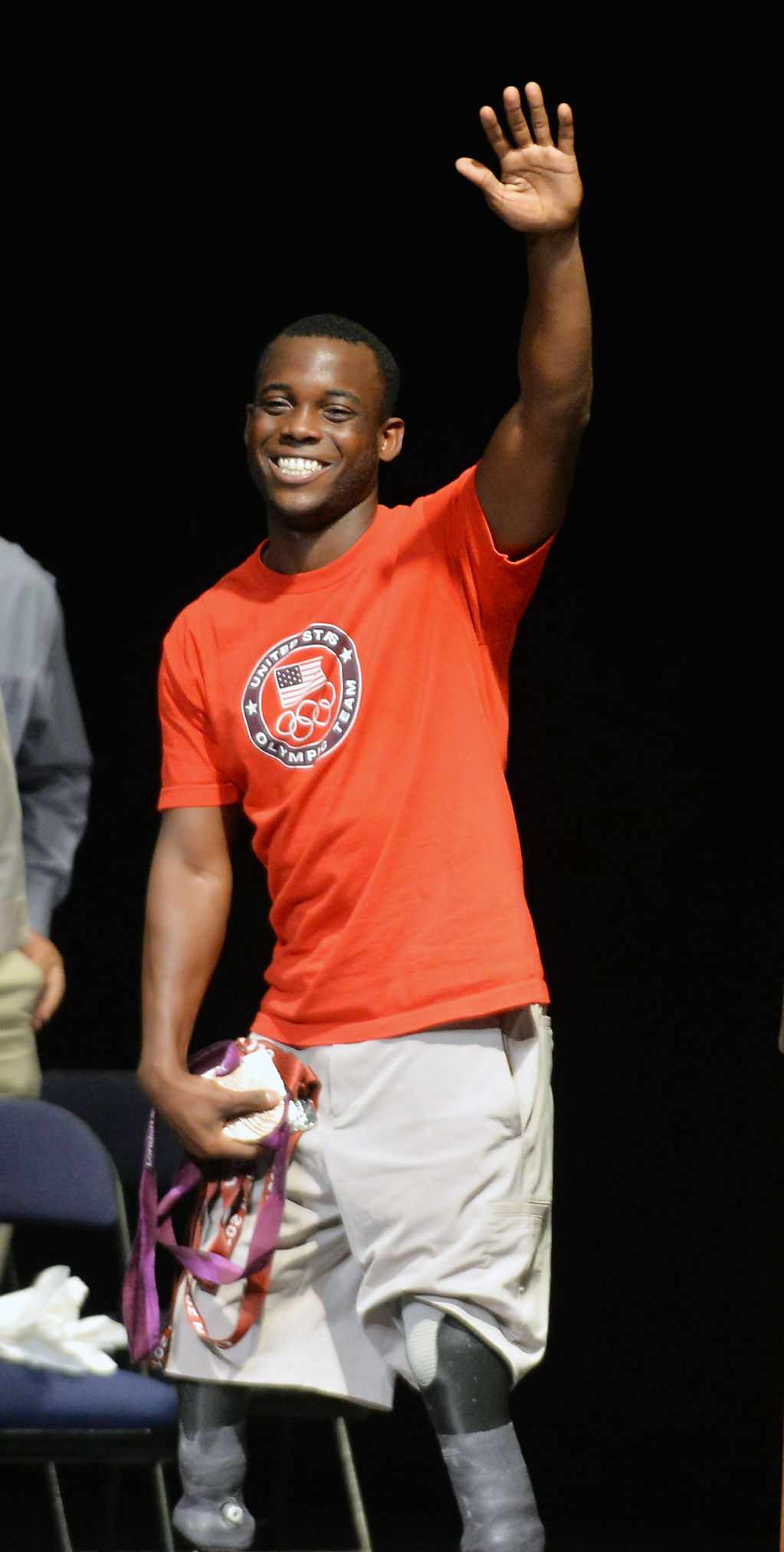 Paralympian Blake Leeper visits Anniston High School