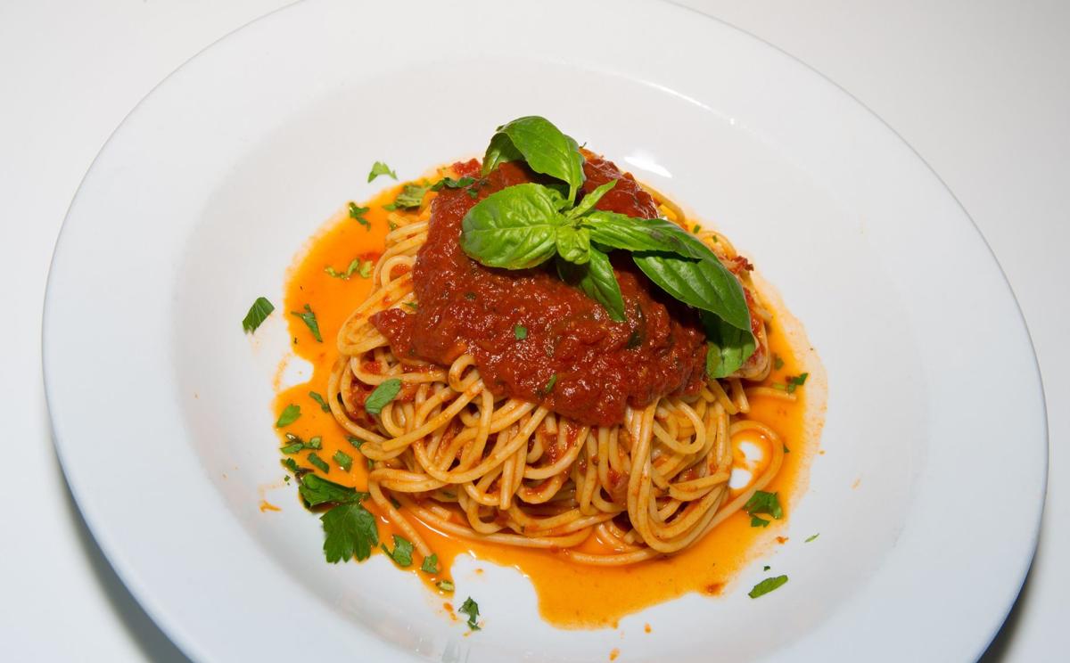 AC Weekly/50 Bites+ Photo Shoot