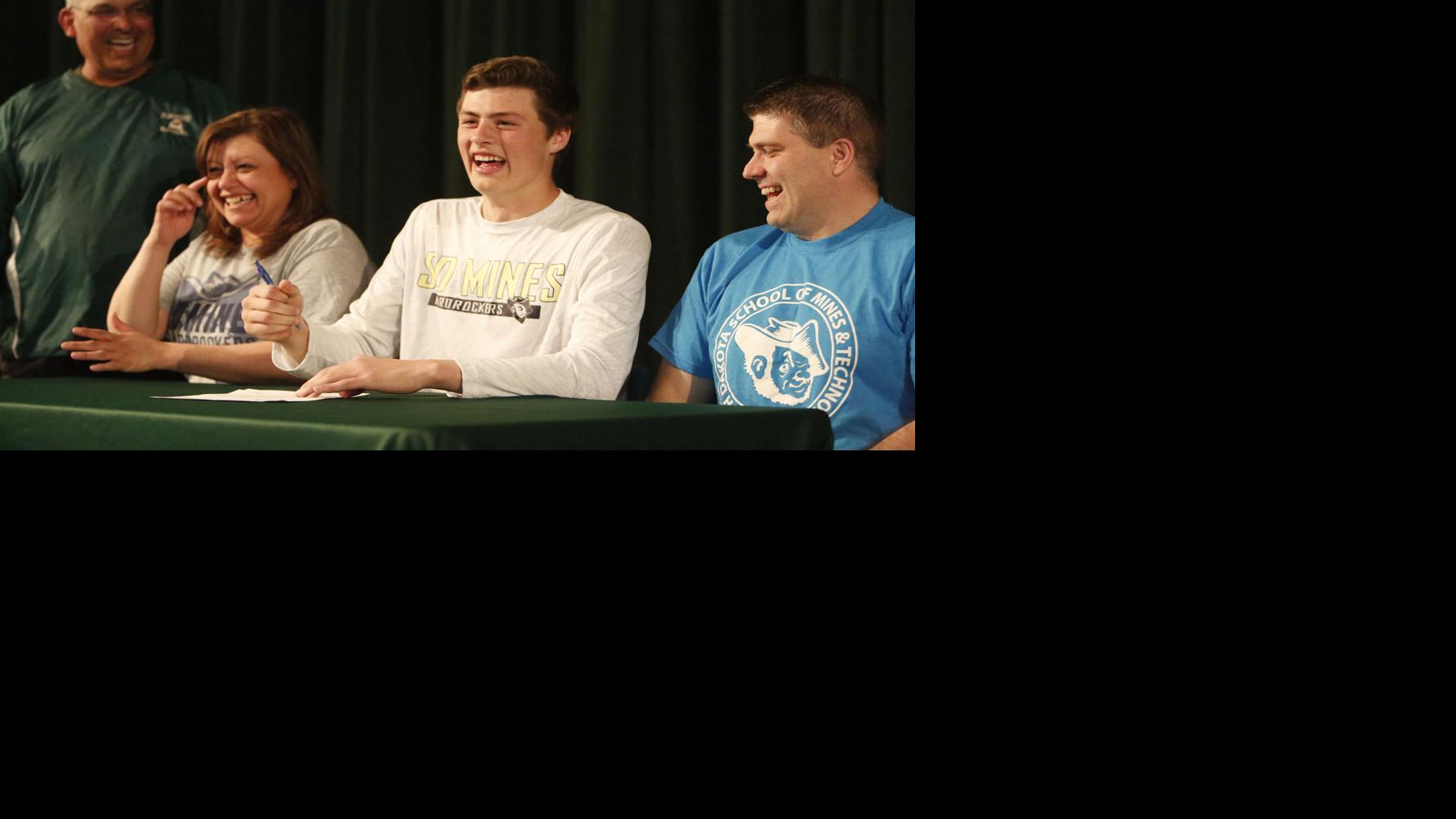 Eagles quarterback set to compete for Hardrockers