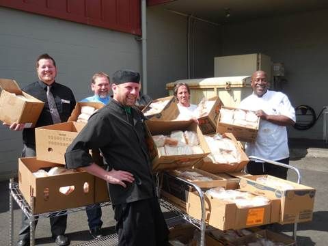 NAU sends sandwiches to food center - Arizona Daily Sun
