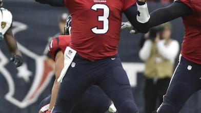 Savage steps in for benched Osweiler to lead Texans over Jaguars 21-20