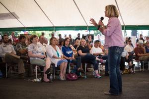 Lummis on Trump's transition team