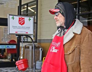 Snow, cold temps challenge Salvation Army Red Kettle campaign