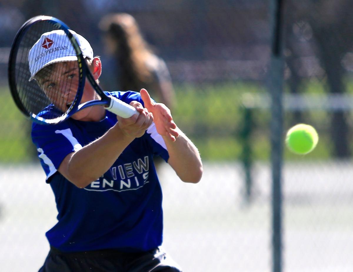 montague senior singles Doubles: keary gilsdorf-gigi montague, senior, caitlyn sheehan-jacee sprunger 6-1 singles: jay montague, senior, def roy munns 6-1, 6-1 marko foster. montague senior singles Doubles: keary gilsdorf-gigi montague, senior, caitlyn sheehan-jacee sprunger 6-1 singles: jay montague, senior, def roy munns 6-1, 6-1 marko foster.