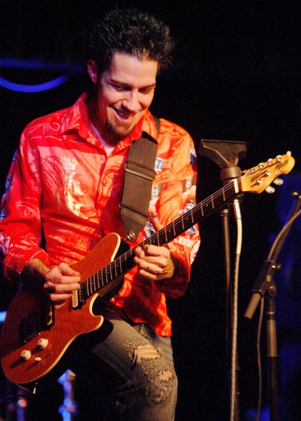 Blues rocker Loomis to play Tumbleweed benefit at Bones Entertainment