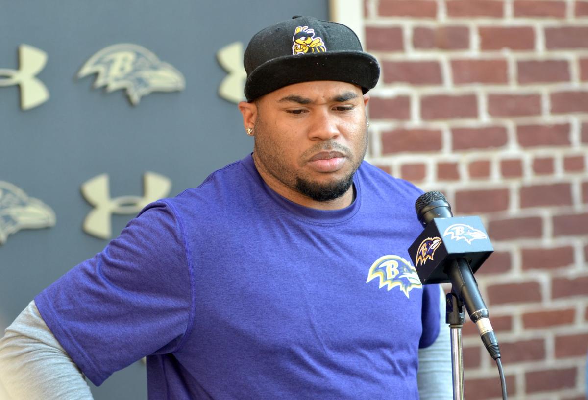 Expert trash-talkers Smith Sr., Norman keep it cordial ...