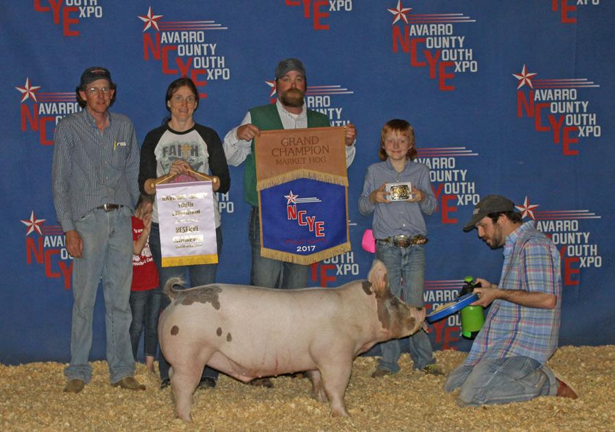 High on the Hogs: Perkins take Grand Champion in Market Hog division