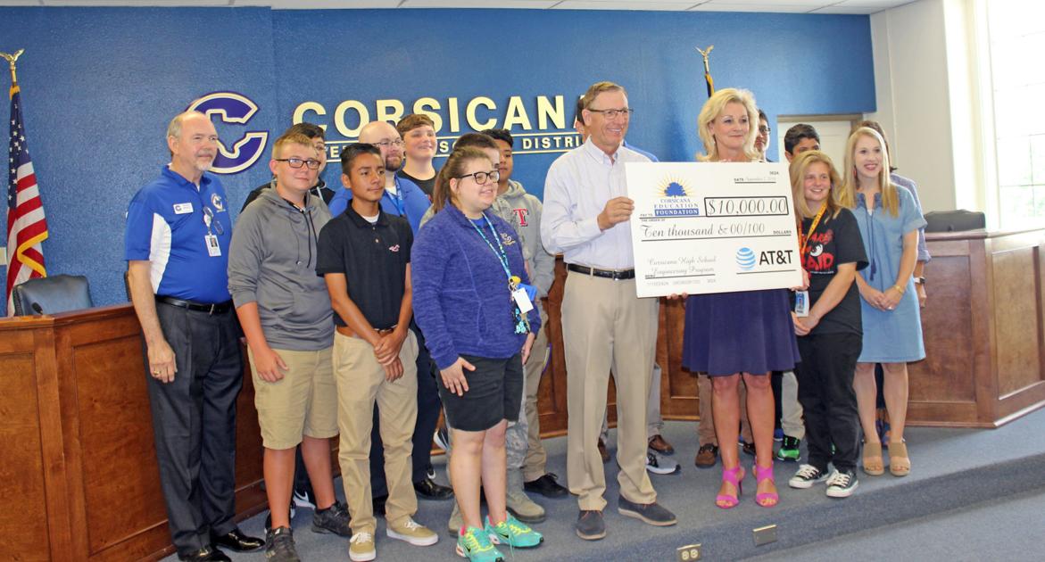 AT&T gives CEF $10K, Byron Cook addresses students at presentation
