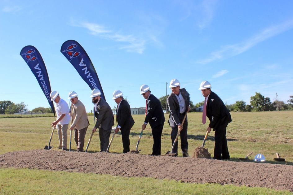 Let the Highway 31 loop begin, groundbreaking marks start of SH 31 Relief Route construction