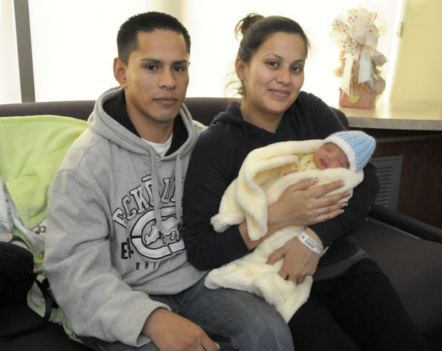 Albany's first baby of 2015 born Saturday - Albany Democrat Herald