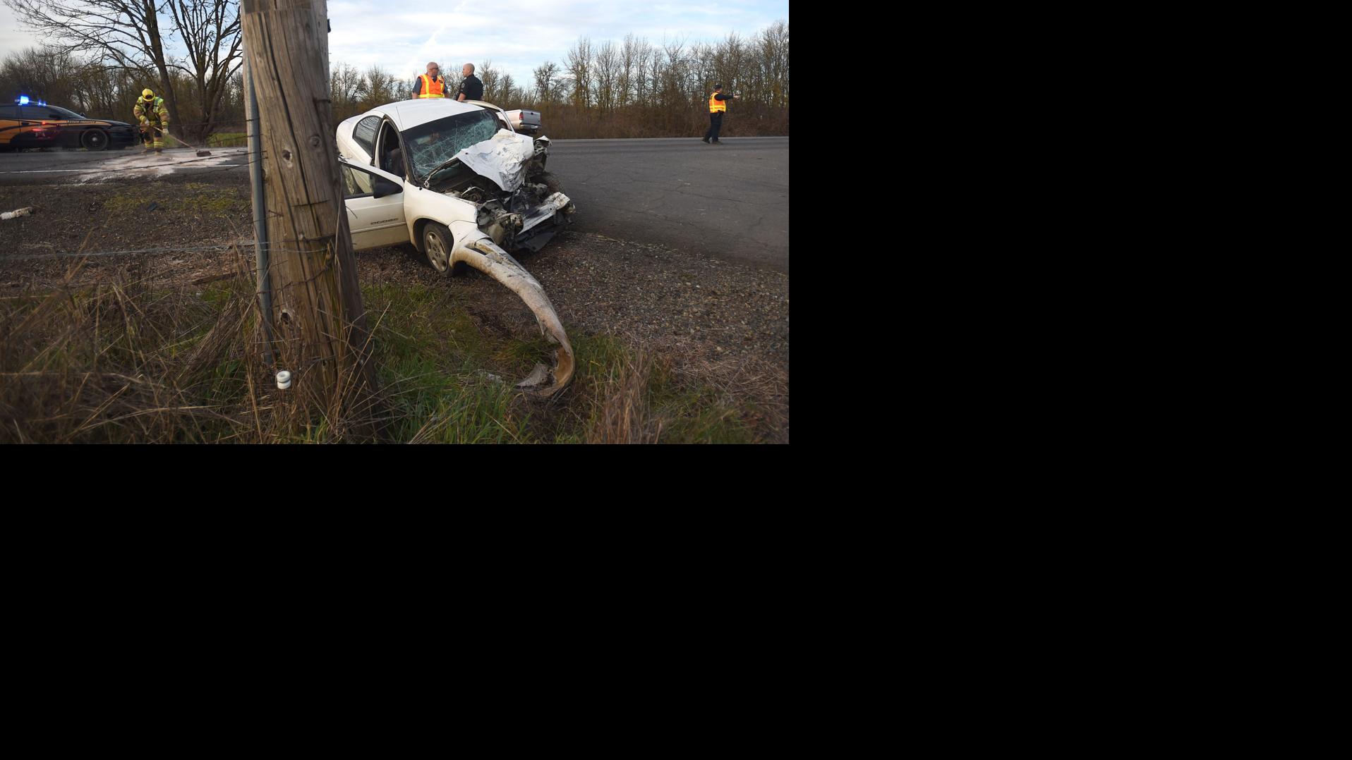 Crash closes one lane of Highway 20 in Albany | Local ... - Albany Democrat Herald