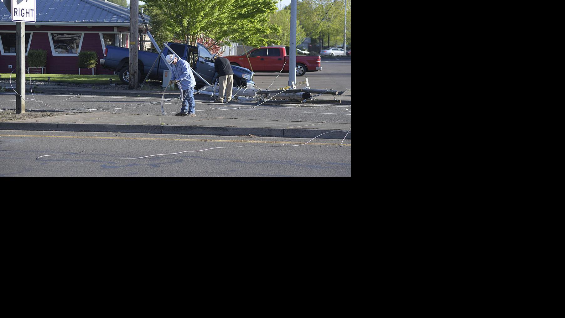Truck hits pole on Santiam in Albany; traffic diverted - Albany Democrat Herald (blog)