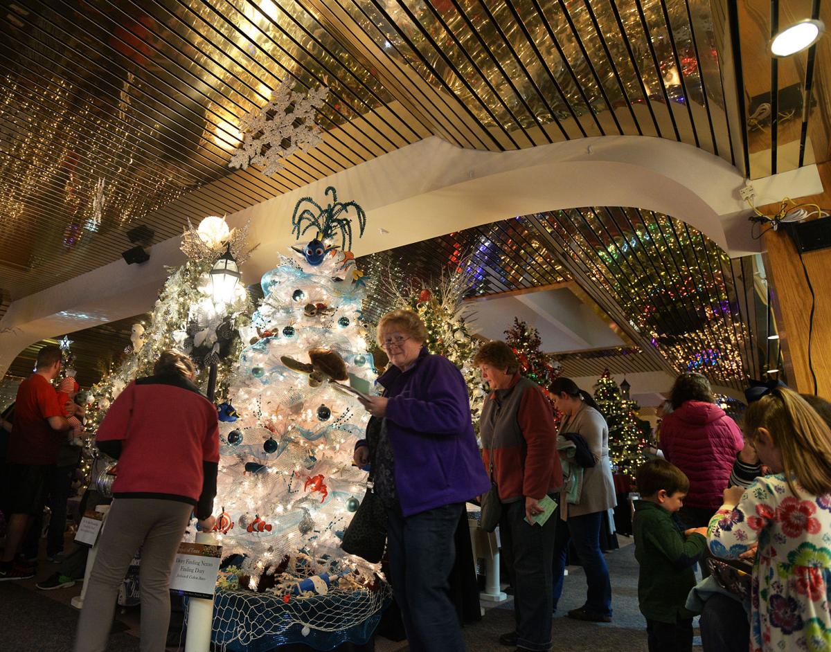 slideshow methuen s festival of trees gallery slideshow methuen s festival of trees gallery