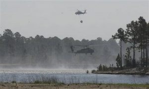SC officials: Calm winds should help contain fire 