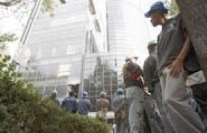 Moderate earthquake rocks Mexico City 