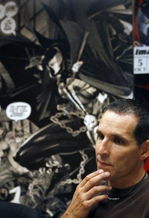 Phoenix Comicon attracts sci-fi TV stars 