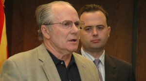Burns lashes out, calls Brewer incompetent 